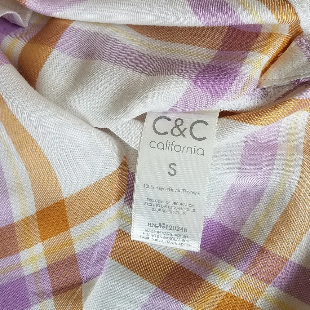 C&C California Pastal Plaid Button Down Top - Picture 3 of 6